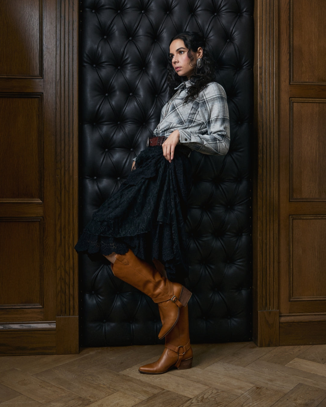 Cowboy boots in tan