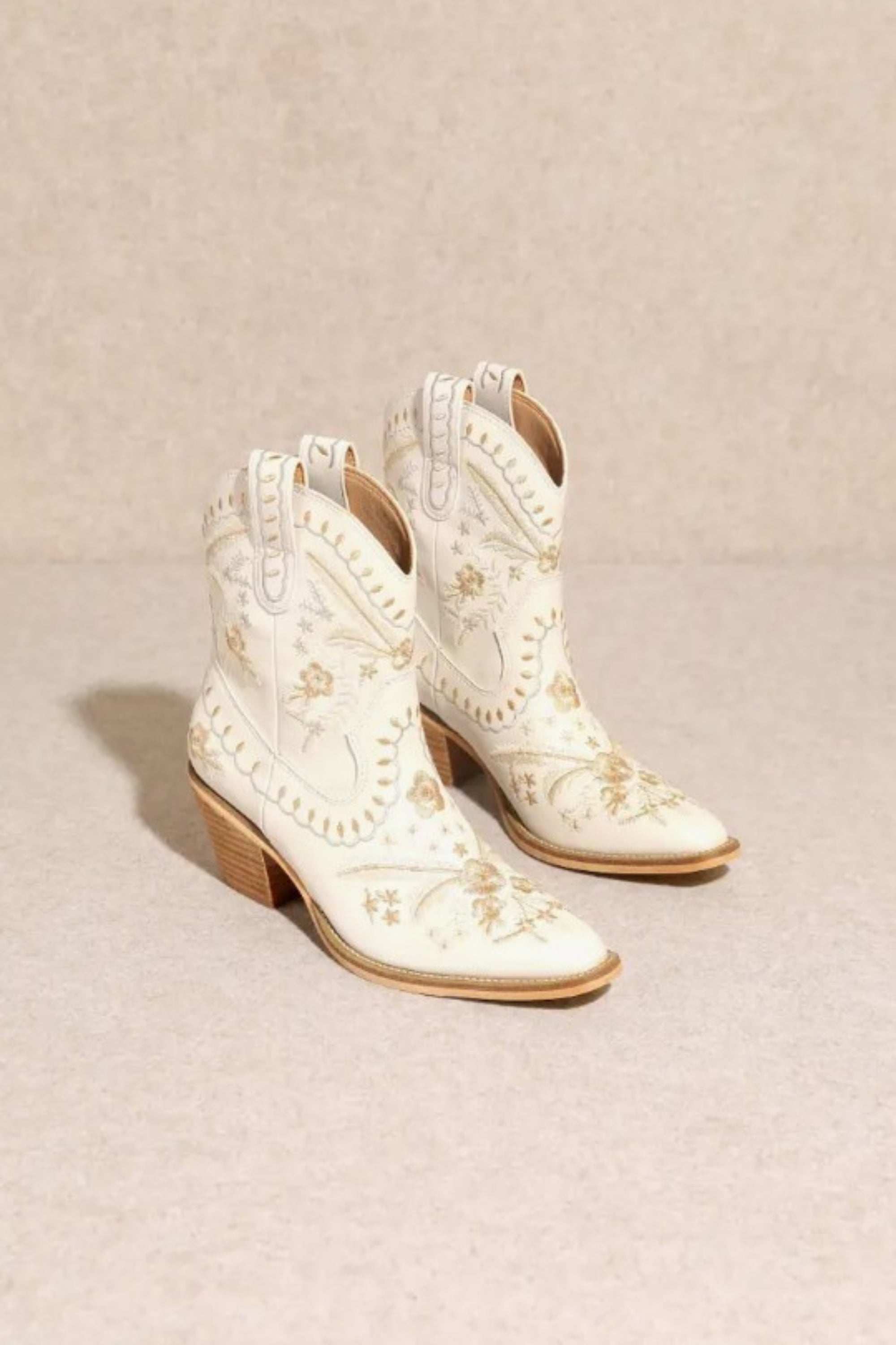 Floral White Cowgirl Boots
