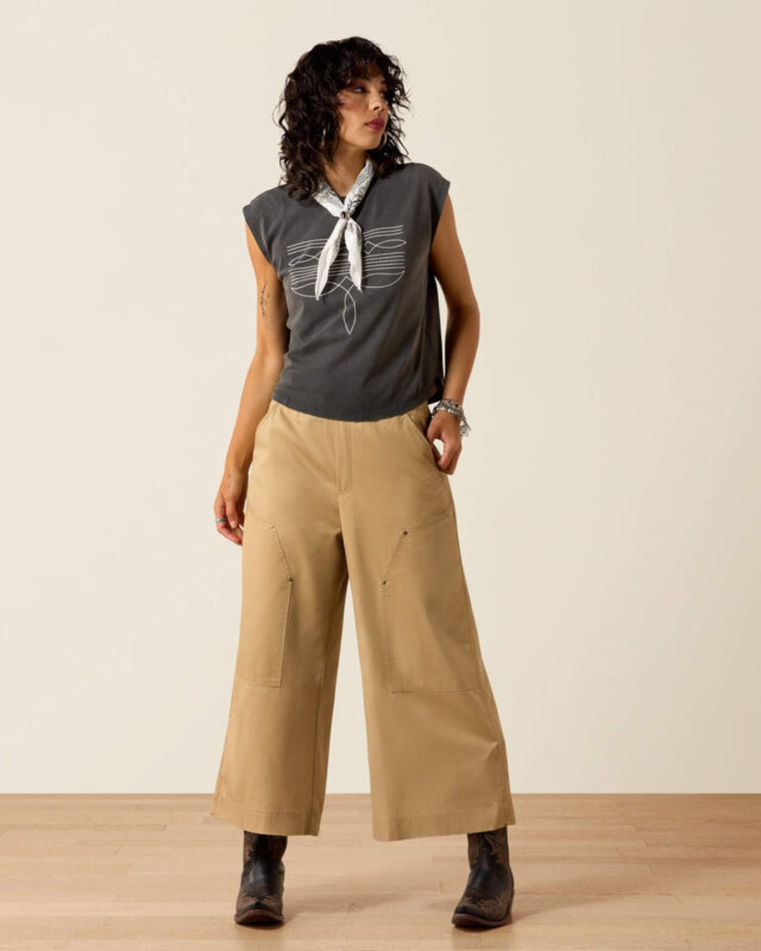 Ariat Dallas Boots Stitch Cropped Tee