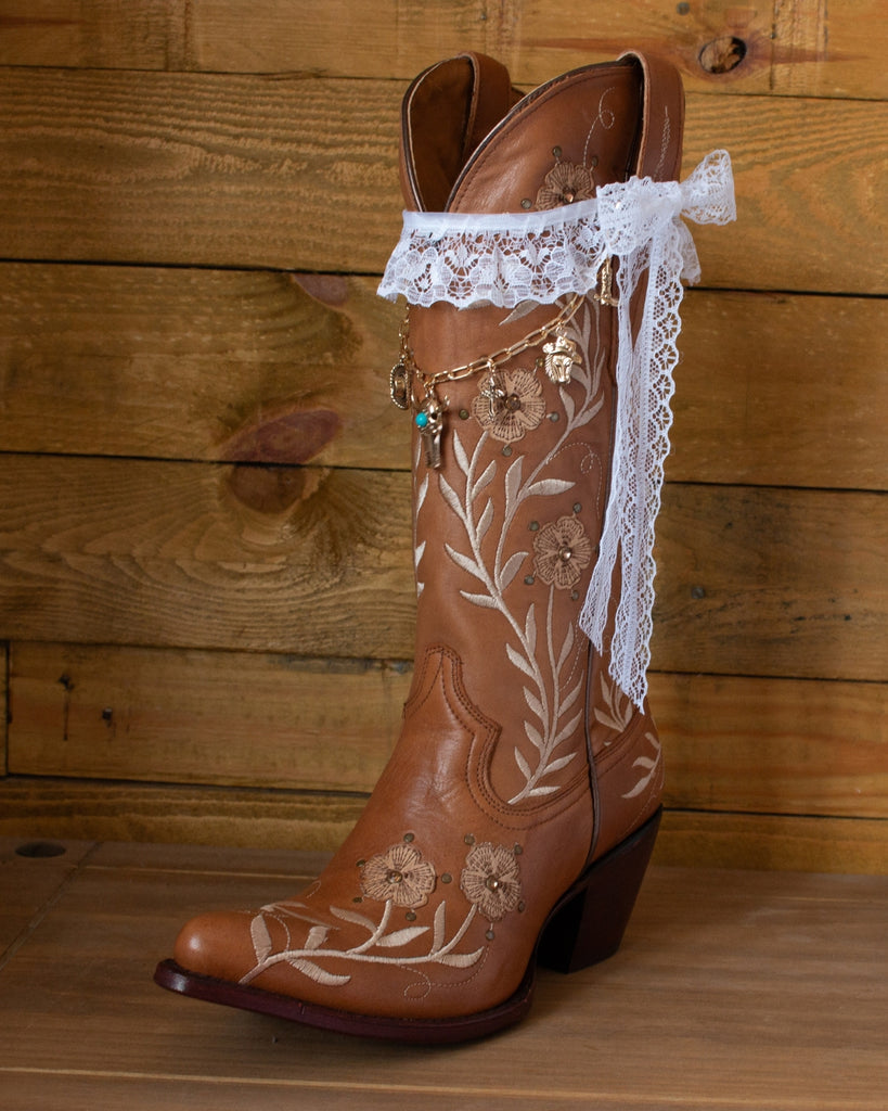 Cowboy Boot Accessories Kit – White Lace Trims & Gold Western Bull Charm Chain