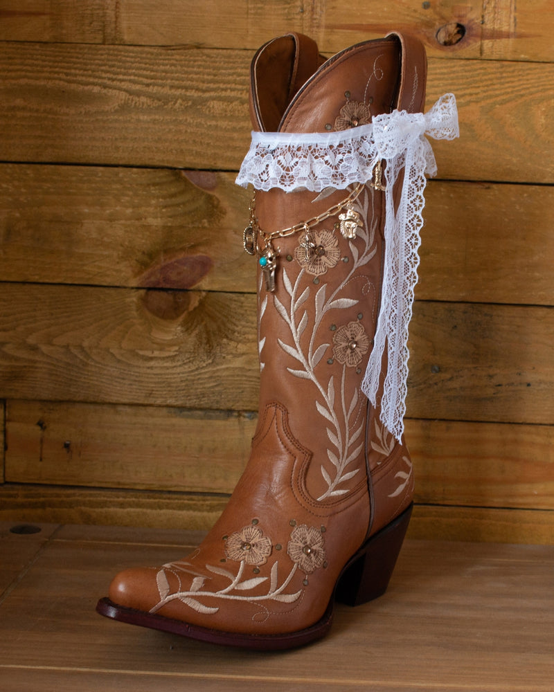 Cowboy Boot Accessories Kit – White Lace Trims & Gold Western Bull Charm Chain