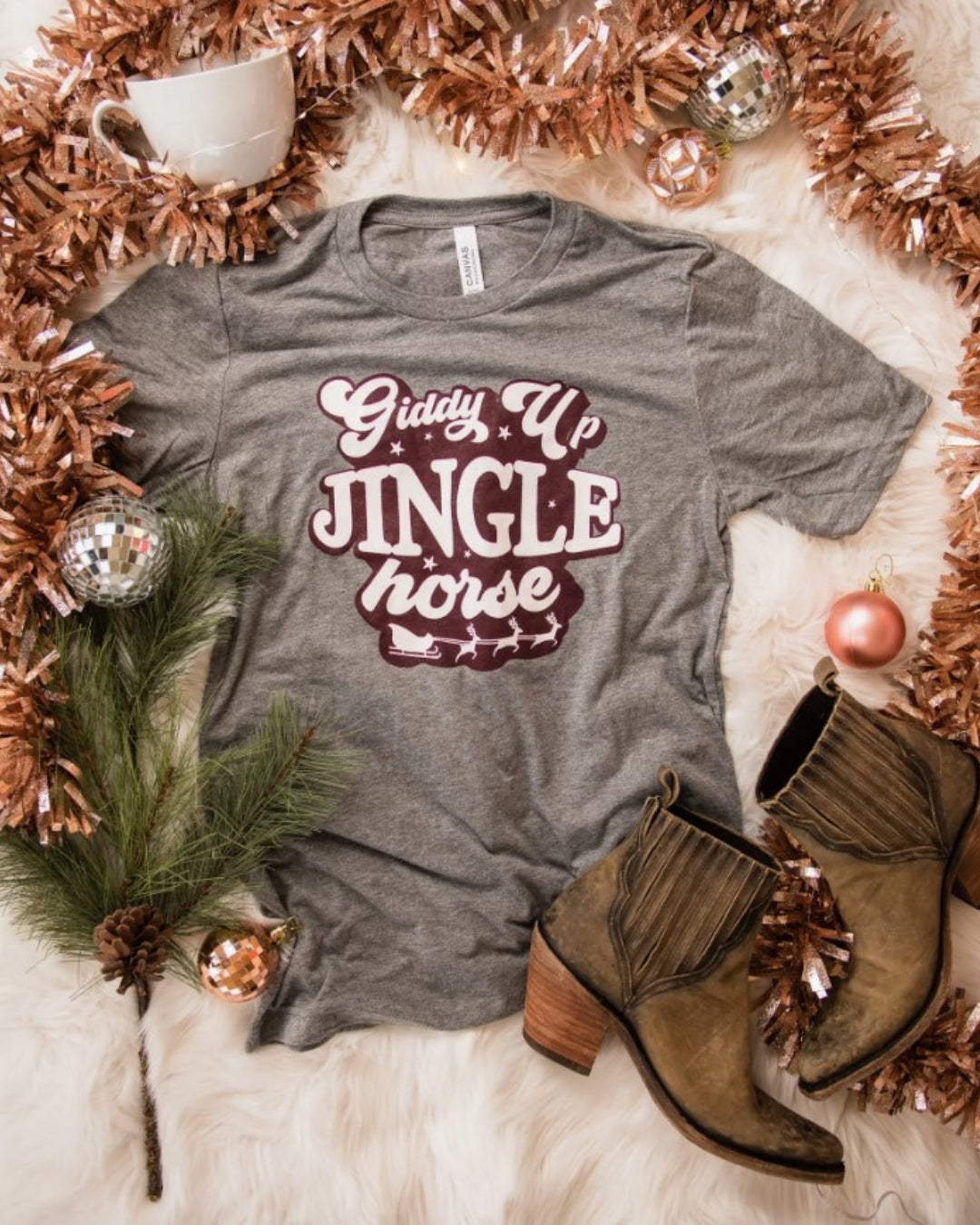 Grey western christmas t-shirt with 'Giddy Up Jingle Horse'