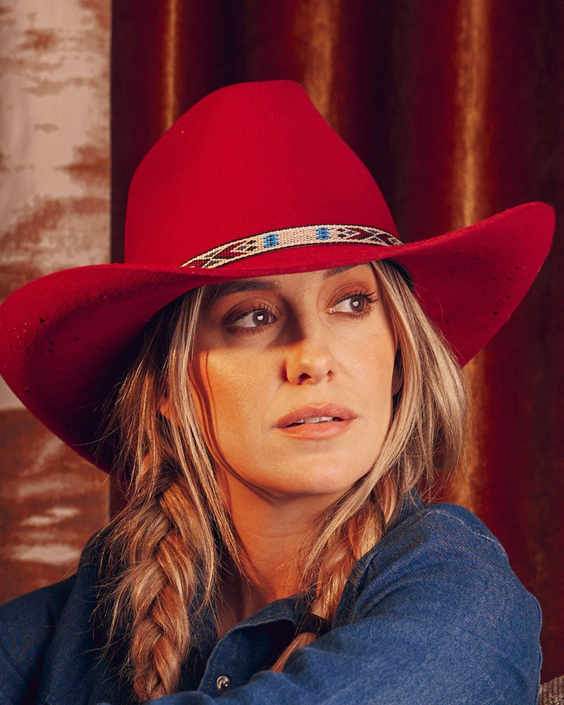 Lainey Wilson Red Cowboy Hat