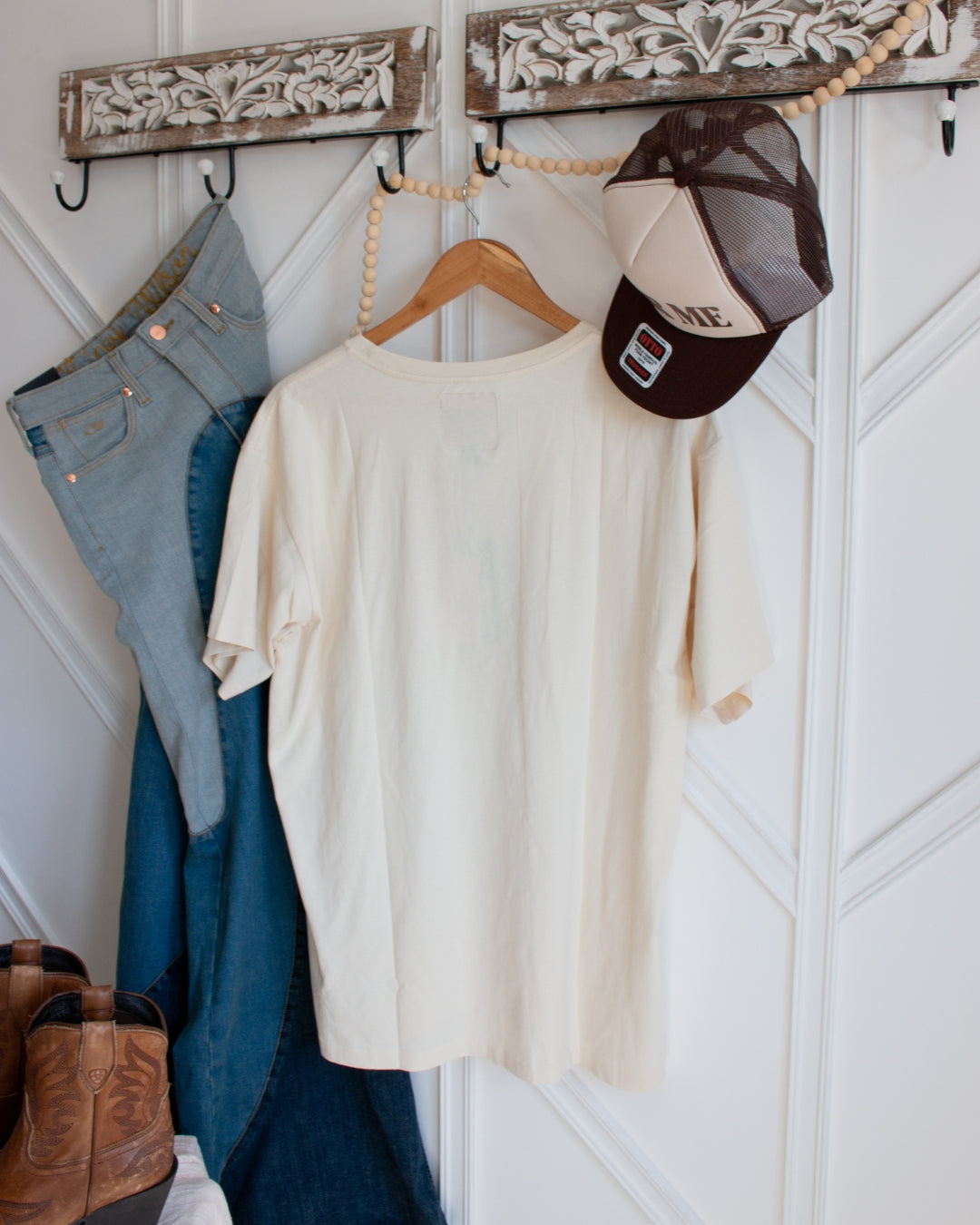 Wrangler x Lainey Wilson Buzzards Tee