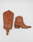 Removable cowboy boots in tan