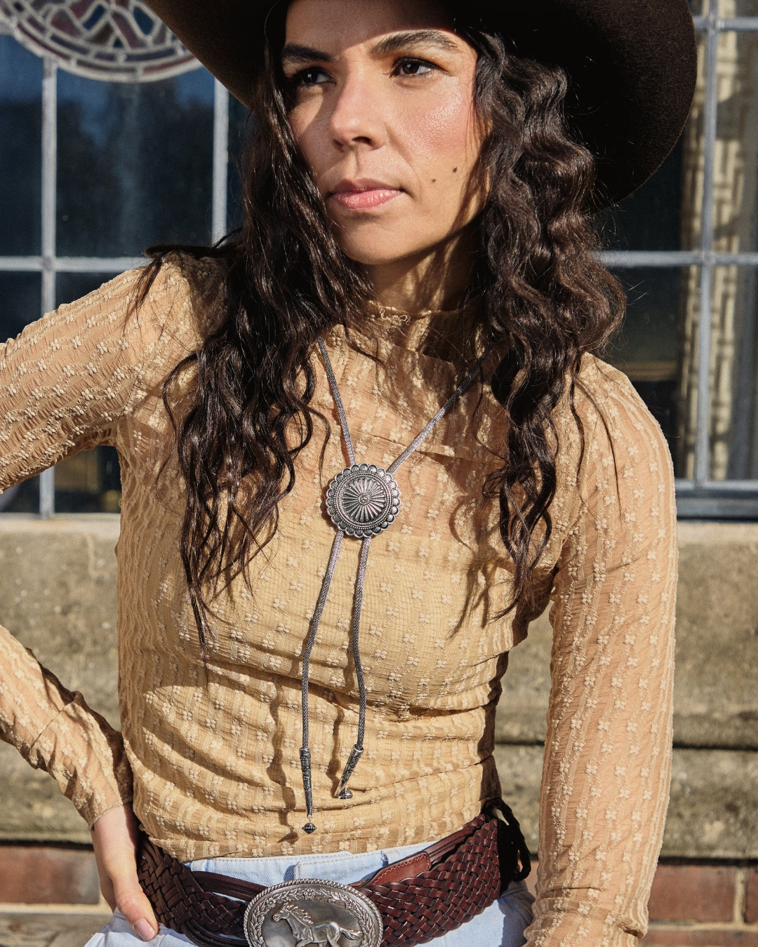 Flock fitted mesh top in tan