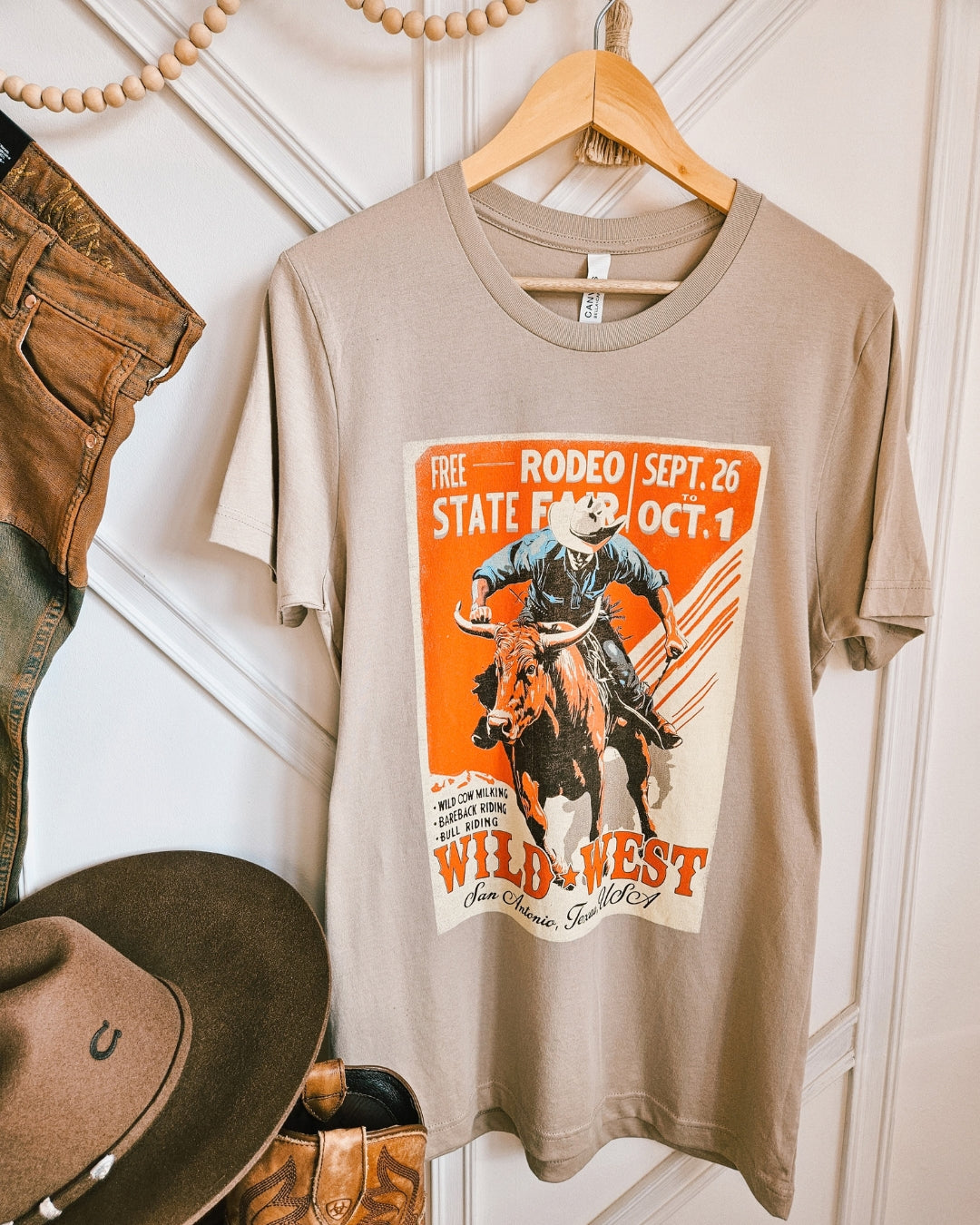 Vintage Wild West rodeo cowboy graphic t-shirt with San Antonio rodeo print