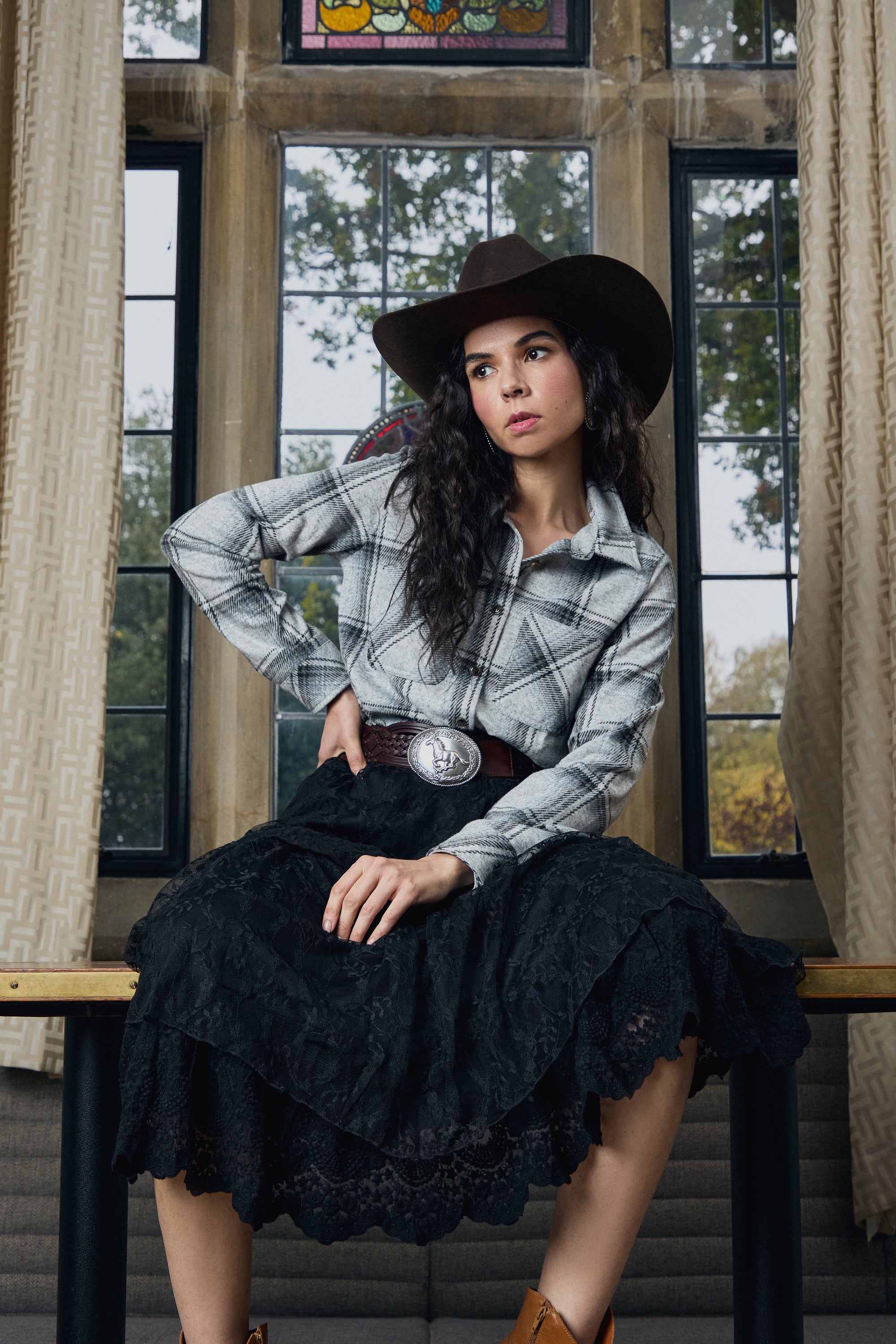 Vintage lace maxi skirt black