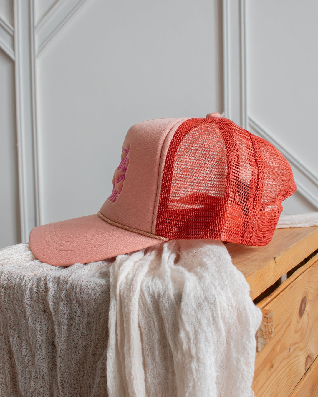 Howdy Darlin' pink western trucker cap, side view
