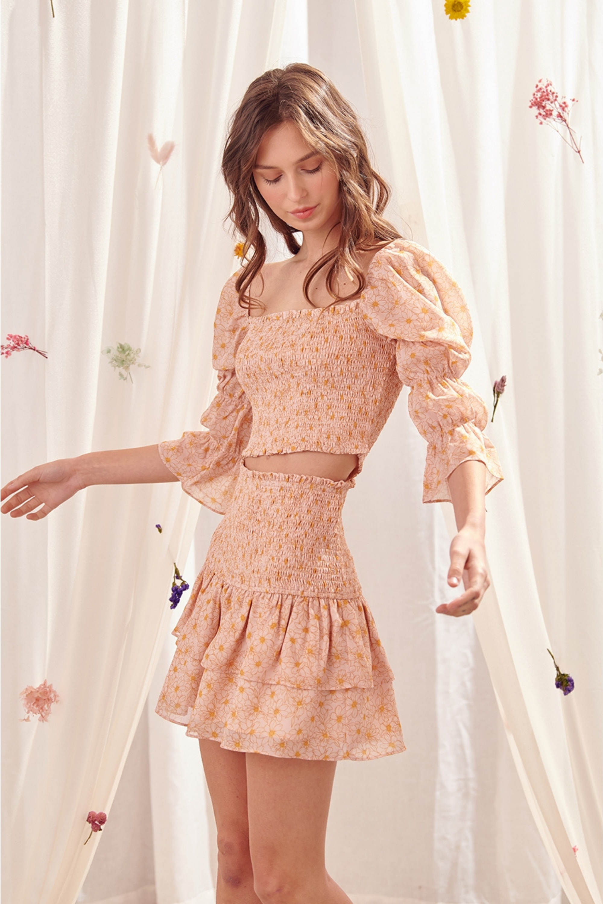 DAISY CROPPED RUFFLED TOP