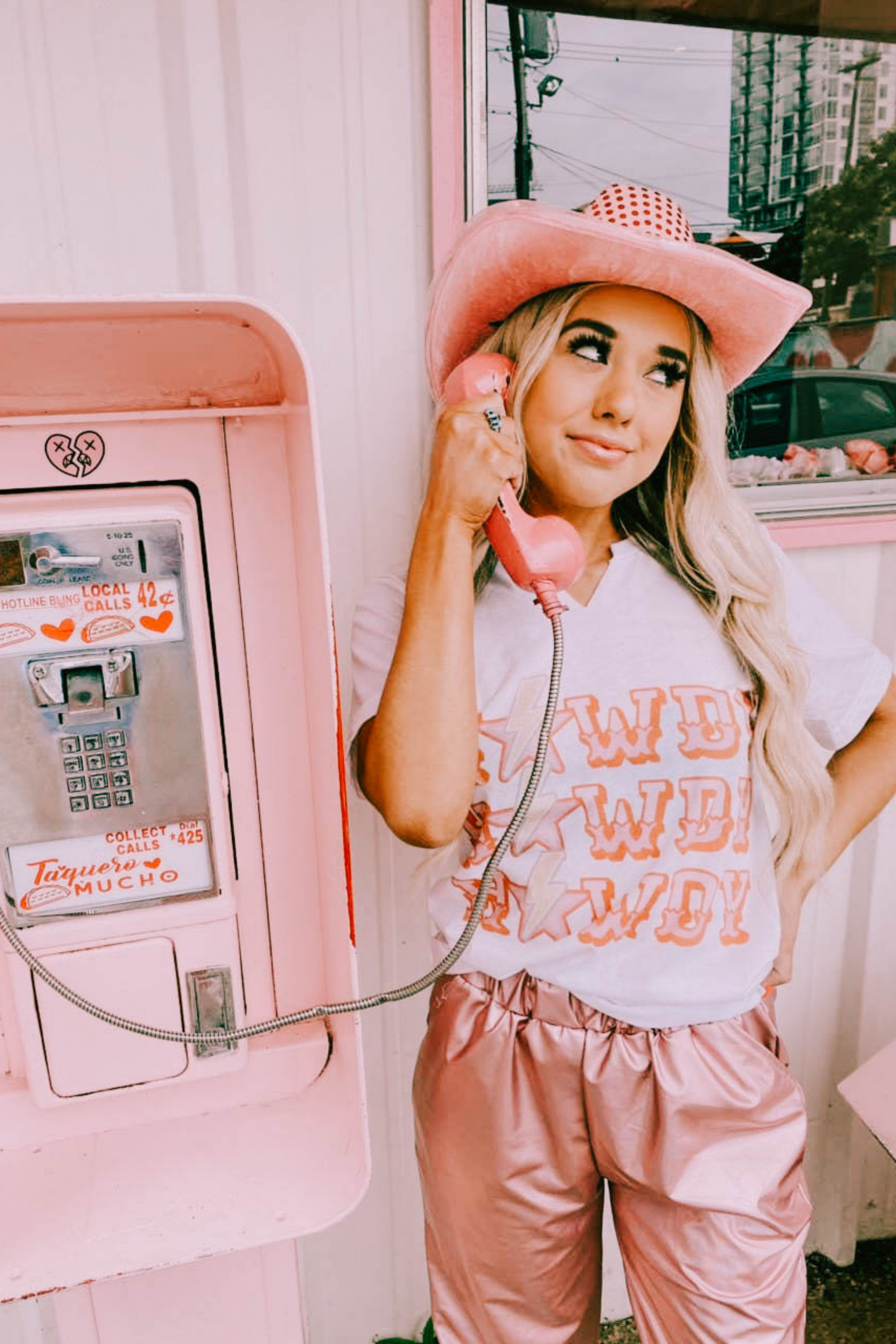 Howdy Tee