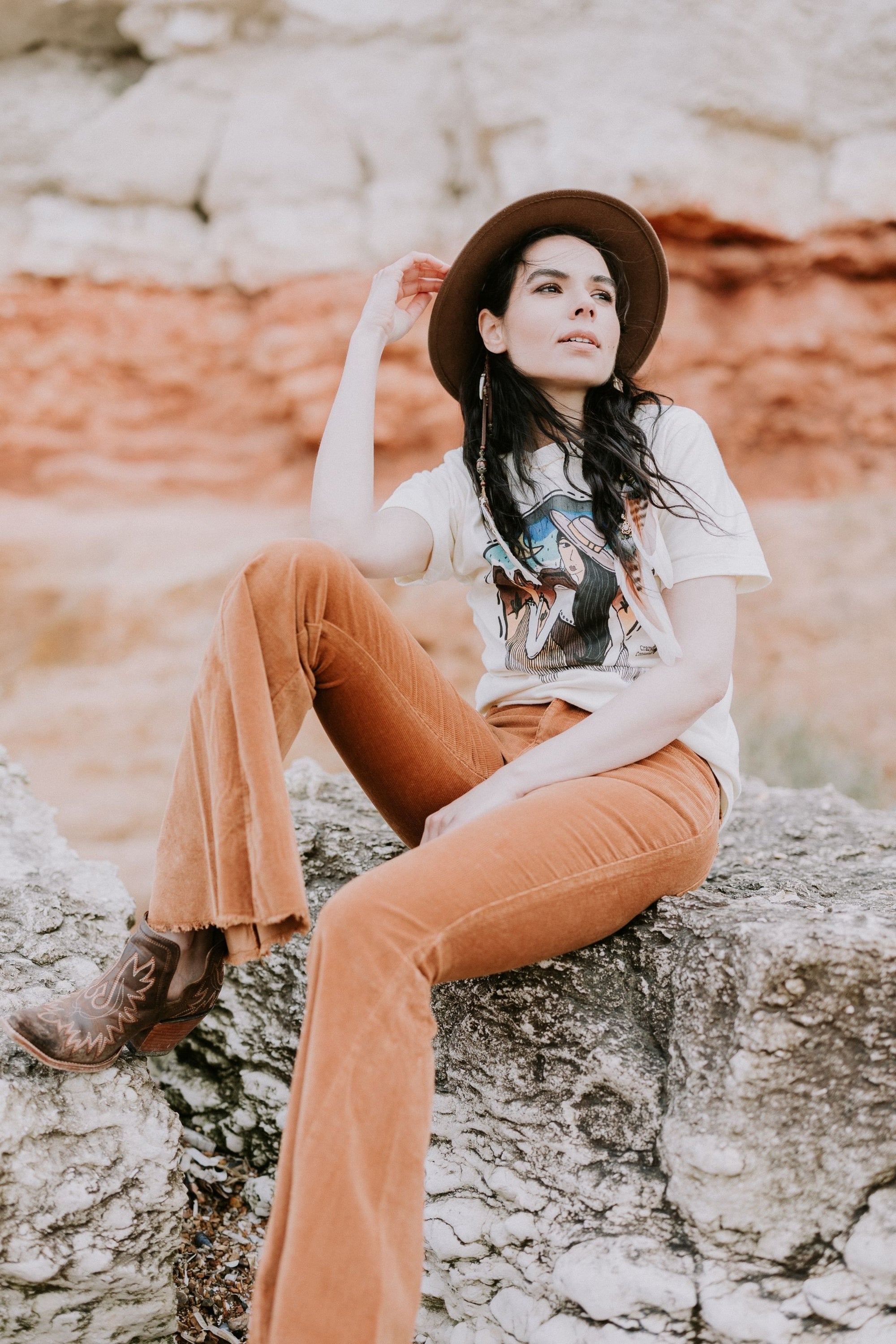 Lady Outlaw Tee